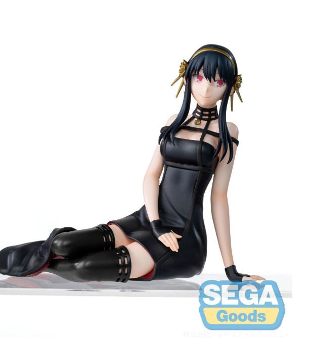 PREORDER Sega Spy x Family Premium Perching Figure Yor Forger